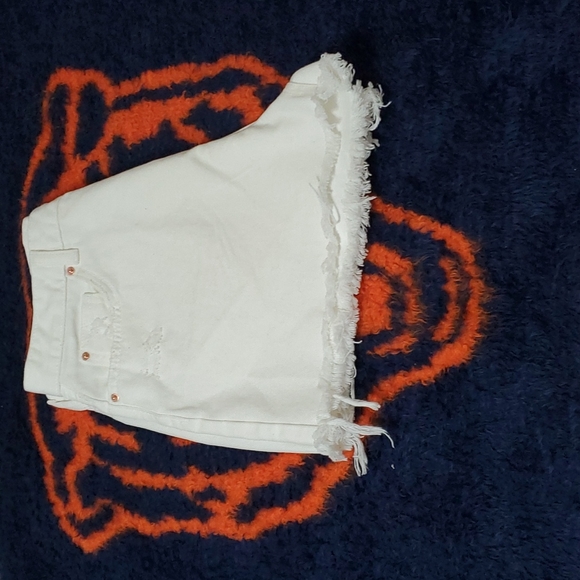 PRIMARK CARES Super High Waist denim short 8 White NWT - Picture 5 of 7